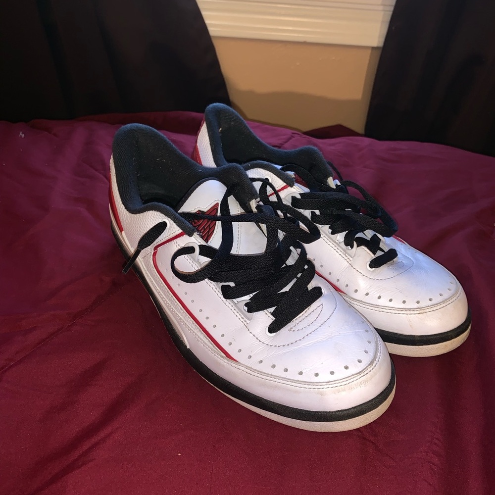 Retro Jordan 2 Low